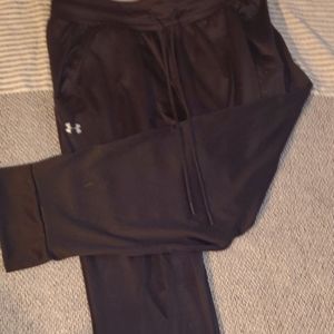I'm selling Under-amour pants!!